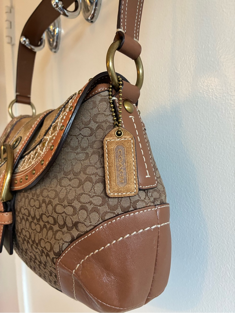 Authentic Coach Soho khaki signature studded handbag - Picture 2 of 5